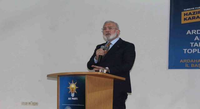 Ak Parti Ardahanda Belediye başkan adaylarını tanıttı