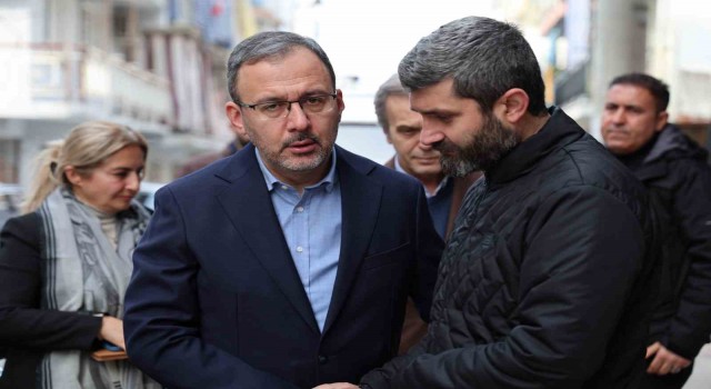AK Partili Kasapoğlundan öldürülen taksici Oğuz Ergenin ailesine taziye ziyareti