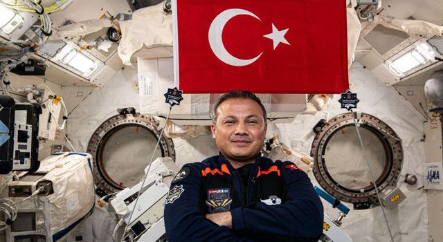 Alper Gezeravcı ve Ekibi Uzay İstasyonu'ndan Ayrılıyor