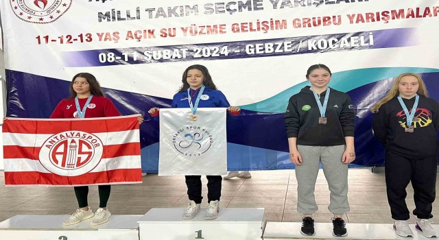 Antalyaspor Yüzme Takımı, 9 madalya ve 1 milli takım vizesi kazandı