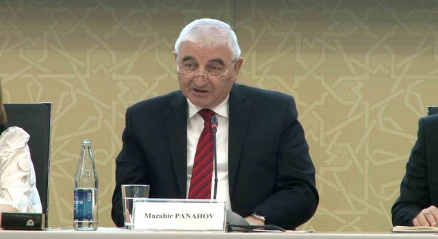 Azerbaycan'da 6.5 milyon kayıtlı seçmen oy kullanacak