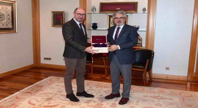 Bakan Yardımcısı Yelkenciden Rektör Erdala ziyaret