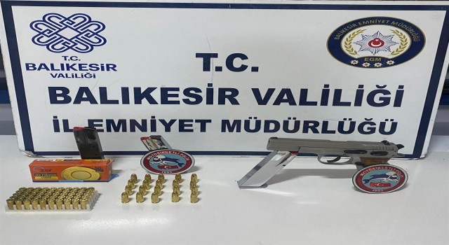 Balıkesirde aranan 18 kişi yakalandı: 5 tutuklama