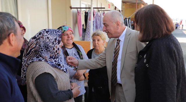 Başkan Adayı Koca, Depremzede Vatandaşları Ziyaret Etti