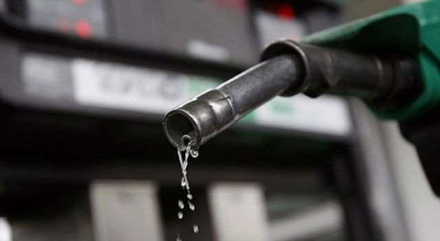 Benzin ve Motorinde 1-1,5 TL İndirim Bekleniyor