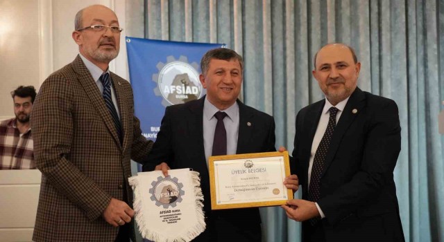 Bursa AFSİADın ilk üyeleri rozetlerini taktı