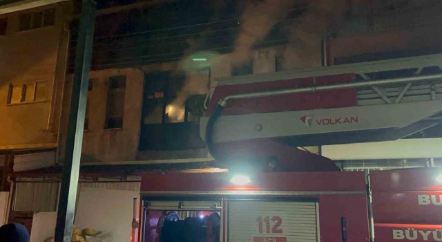 Bursada mobilya imalathanesinde yangın