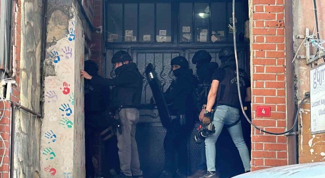 Çağlayandaki saldırı girişiminin ardından İdil Kültür Merkezine terör operasyonu: 3 gözaltı