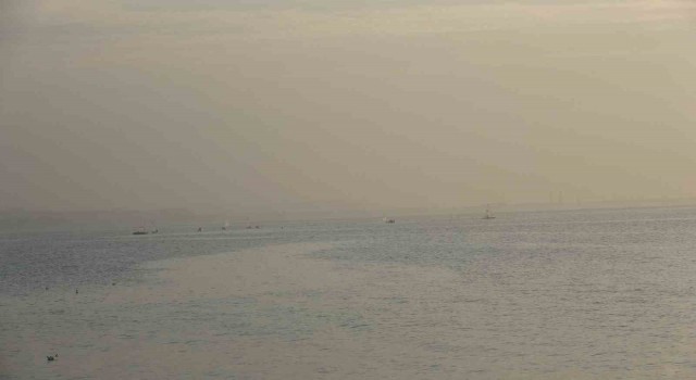 Çanakkale Boğazı sis nedeniyle transit gemi geçişlerine kapatıldı