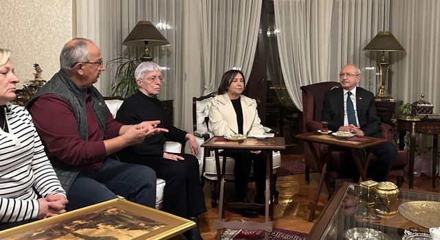 CHP Eski Genel Başkanı Kılıçdaroğlu, Berk Ailesine Taziye Ziyaretinde Bulundu
