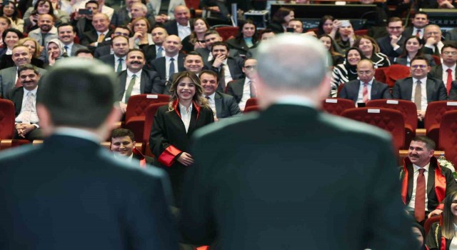 Cumhurbaşkanı Erdoğan: Yüksek yargı kurumlarımız arasındaki ihtilafı gidermek mecburiyetindeyiz