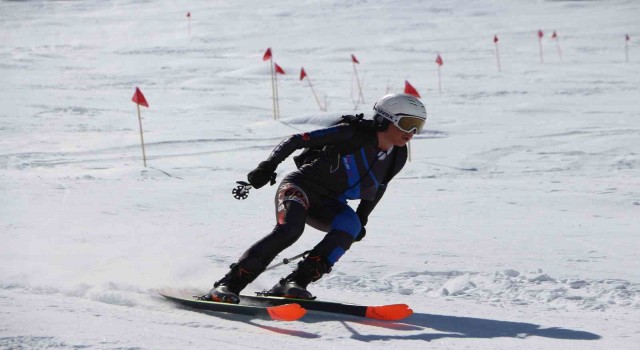 Dağ Kayağı Türkiye Şampiyonası Rizede yapıldı