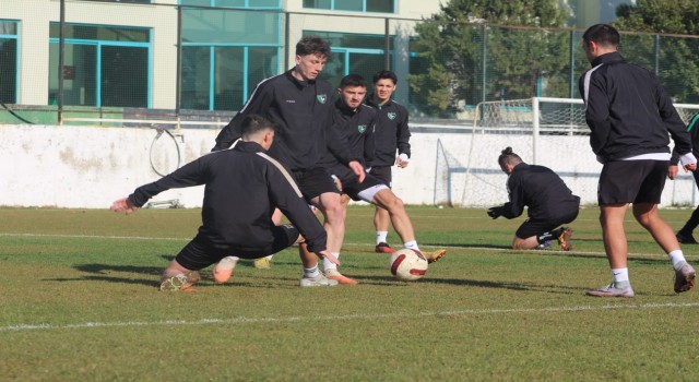 Denizlisporda futbolculardan protesto kararı