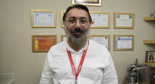 Diz ağrısı çekenlere robotik diz ve kalça protezi derman oluyor