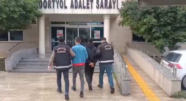 Dörtyolda aranan 2 hükümlü yakayı ele verdi