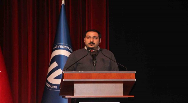 Dr. Özgenç Akın: “Herhangi bir devletin savaş gemisi deprem oluşturamaz