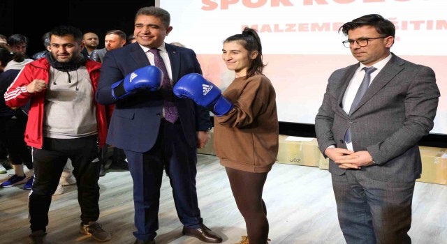 Düzcede amatör spor kulüplerine destek