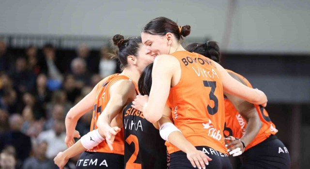 Eczacıbaşı Dynavit, Şampiyonlar Liginde adını yarı finale yazdırdı