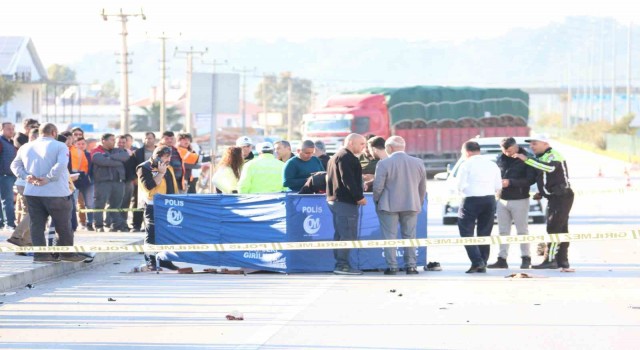 Fethiyede otomobil motosikletle çarpıştı: 2 ölü, 1 yaralı