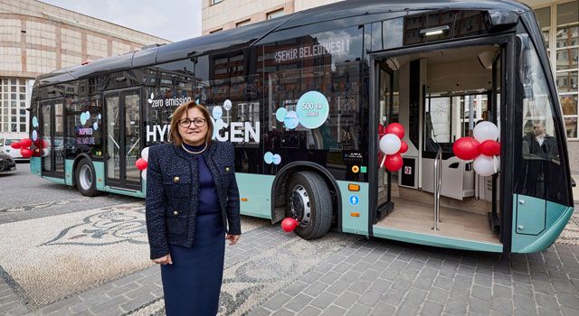 Gaziantep'te Türkiye'nin İlk Hidrojenli Otobüsü Tanıtıldı
