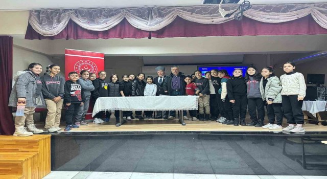 Gaziler ve öğrenciler bir araya geldi