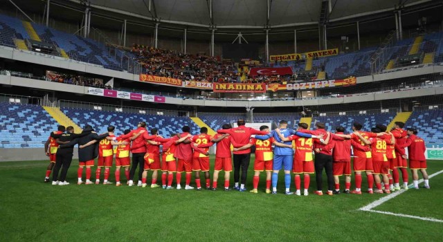 Göztepe, ikinci sıradaki yerini sağlamlaştırdı