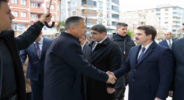 İçişleri Bakanı Yerlikaya: Huzurumuzu bozanları 112yi arayarak ihbar edin
