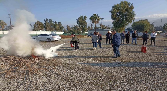 İskenderunda konteyner kent sakinlerine yangın eğitimi verildi