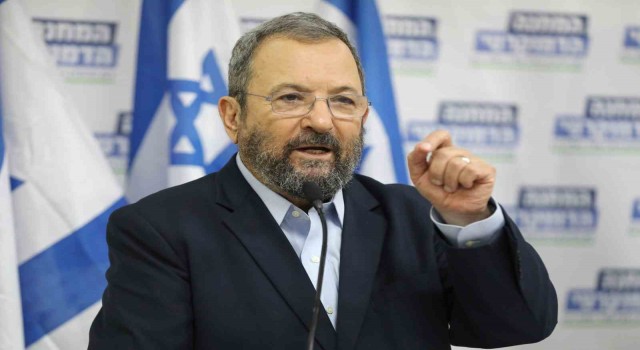 İsrail'in eski Başbakanı Baraktan Netanyahu'nun iktidarına son vermek için gece gündüz protesto çağrısı