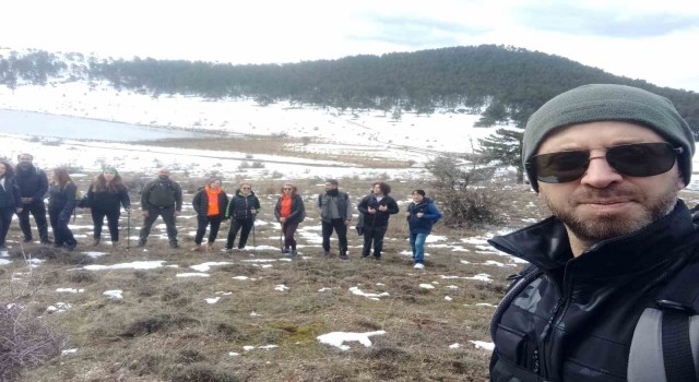 Karlar altında 14 kilometrelik yürüyüş