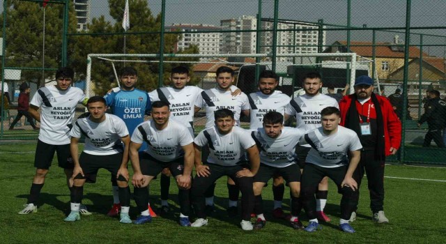Kayseri 1. Amatör Küme:  Talas Denizspor: 1 - Yeni Esenspor: 2