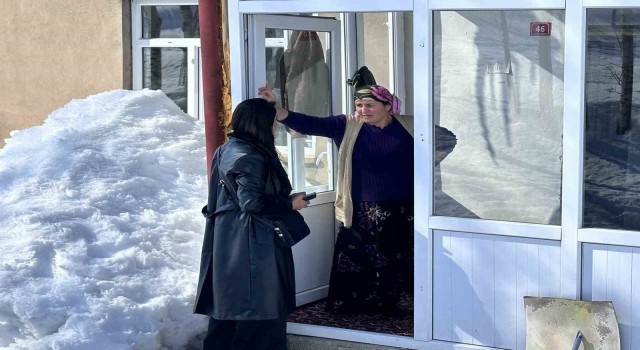Kendi köyünde 6 erkeğe karşı aday oldu