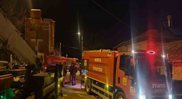 Konyada ev yangını itfaiye tarafından söndürüldü