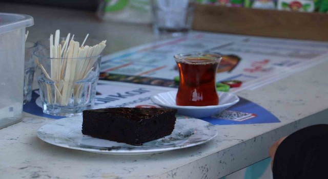 Kuşadası Belediyesinden Adalı Karta özel 14 Şubat ikramı