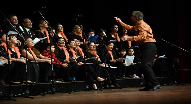 Manavgat Belediyesi TSM Korosundan ‘Karışık Kaset Konseri