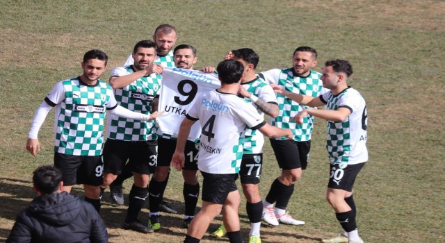 Muğlaspor Yeşil Çivril Belediyesporu 2-0 mağlup etti