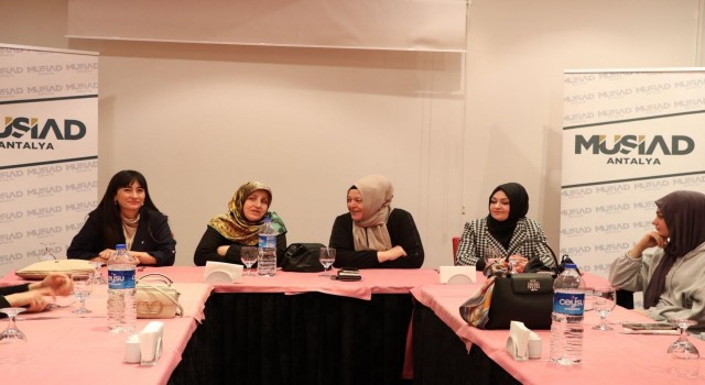 MÜSİAD Kadın Antalya üyelerinden Sevgi dolu etkinlik