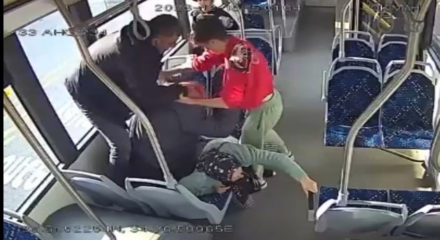 Okul müdürü ve oğlunun, otobüste yaşlı çifti darp etme görüntüleri ortaya çıktı