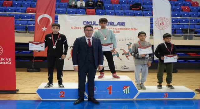 Okul Sporları Güreş Türkiye Şampiyonası, Niğdenin ev sahipliğinde başladı