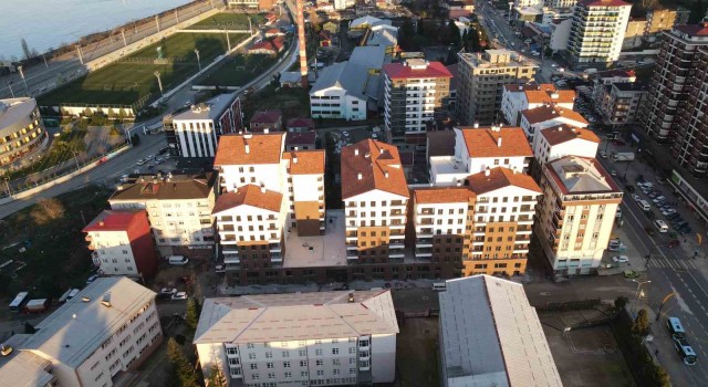 Rizede yıkılan Pisa Kulelerinin yerine yapılan binalar tamamlandı