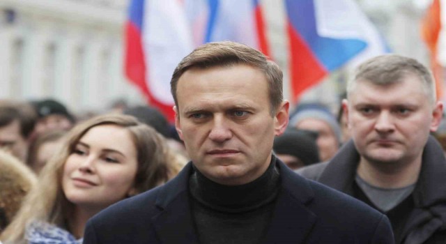 Rus muhalif lider Navalny'nin cenazesi annesine teslim edildi