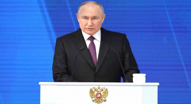 Putin: “Onların (Batı) topraklarındaki hedefleri vurabilecek silahlara sahibiz”