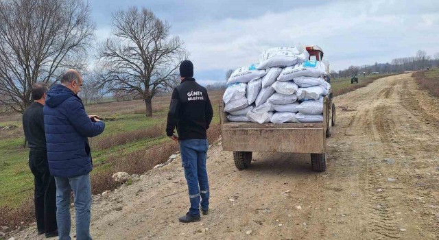 Simavda bin dekar mera alanında gübreleme çalışması