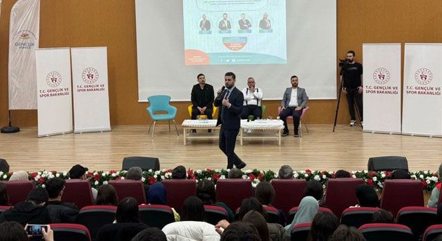 Sınav Stresini Yenmek İçin Motivasyon Semineri