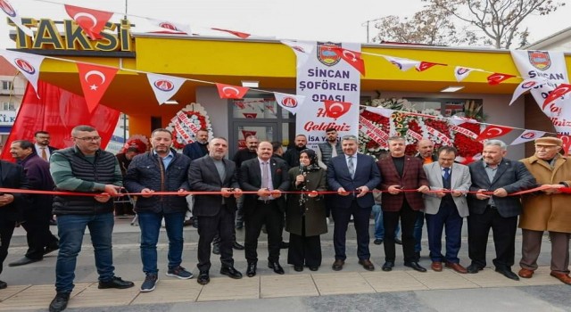 Sincan Belediye Başkanı Ercan ‘Vatan Taksi Durağının açılışını yaptı