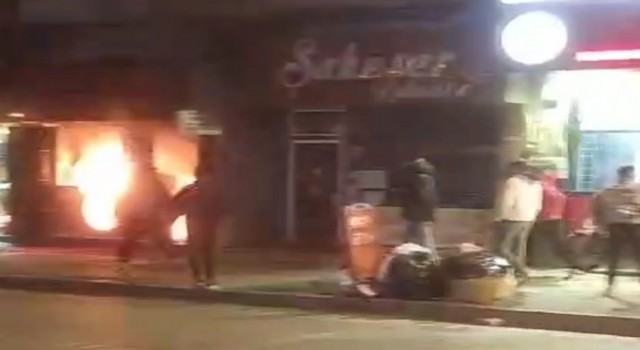 Tavşanlıda bir iş yerinde meydana gelen yangın paniğe neden oldu