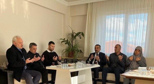 Vali Hacıbektaşoğlundan şehidin ailesine taziye ziyareti