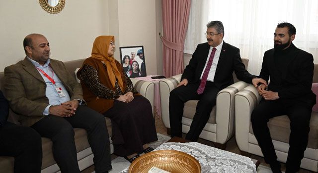 Vali Yılmaz’dan Ailesini Kaybeden Vatandaşa Ziyaret