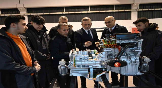 Yeni nesil araç teknolojileri için BTSOdan ‘Mükemmel adım