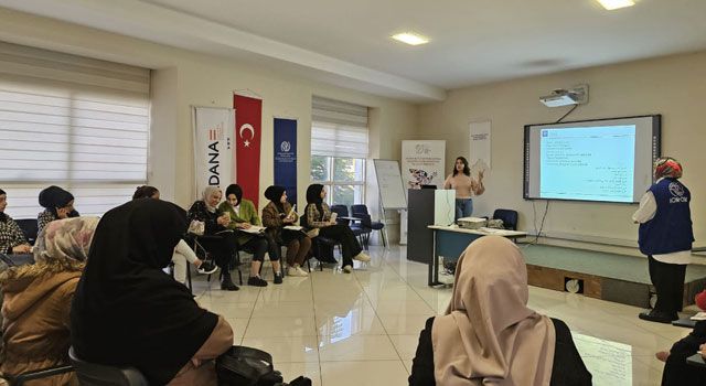 Yerel ve Göçmen Kadınlara Yönelik Seminer Düzenlendi